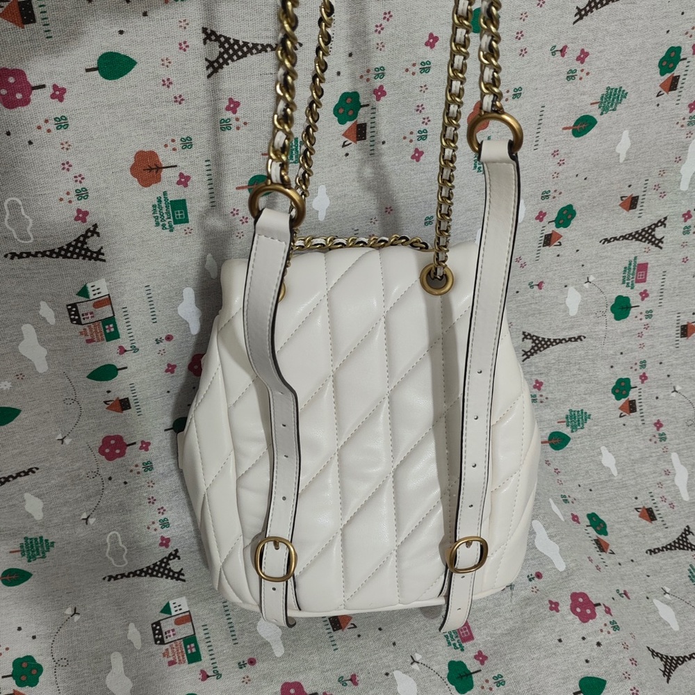 Coach Quilted Chalk Leather Drawstring Backpack with Gold Hardware - Picture 4 of 8